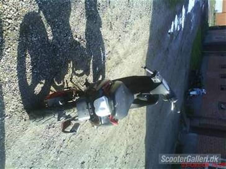 Yamaha neos byttes til hot billede 4