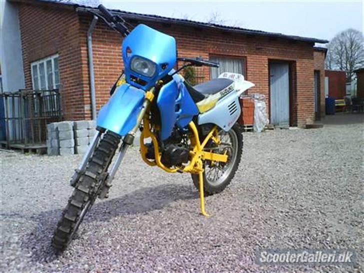 Suzuki RMX // billede 1