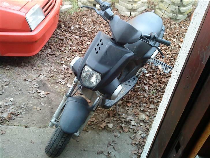 Yamaha slider SOLGT billede 3