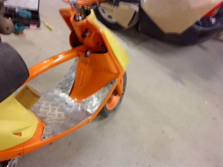 Yamaha jog AS på ingen måder tilsalg  billede 1