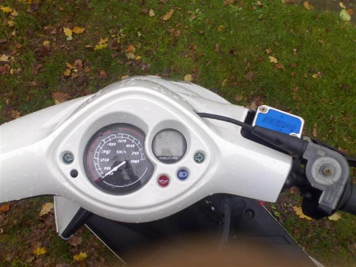 Yamaha Jog R - (Vinnie) Solgt... billede 8