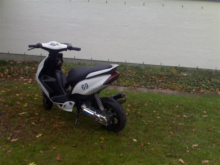 Yamaha Jog R - (Vinnie) Solgt... billede 9