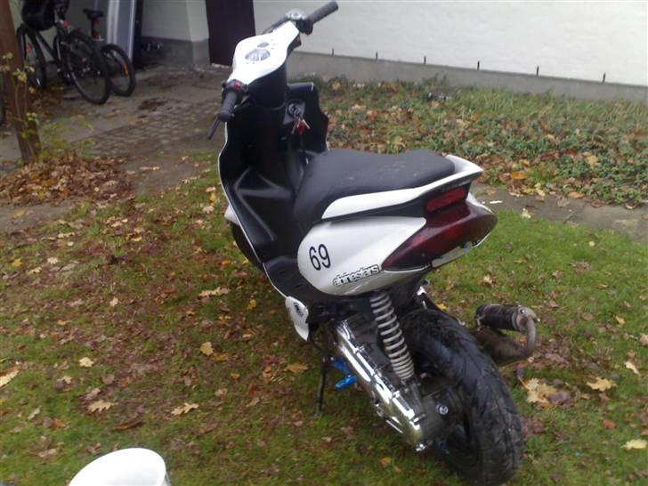 Yamaha Jog R - (Vinnie) Solgt... billede 10