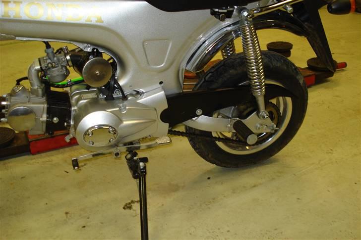 Honda DAX kopi (BYTTET) billede 7