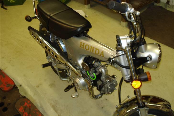 Honda DAX kopi (BYTTET) billede 8