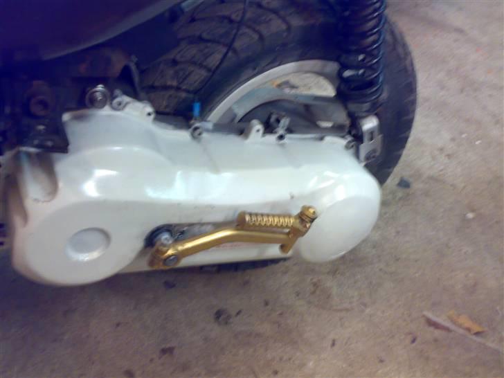 Aprilia Sonic MHR LC /SOLGT/ - Guld kickstarter billede 9