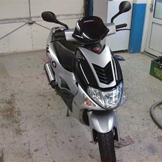 Kymco Super 9 s