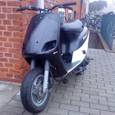 Piaggio zip nu (solgt)