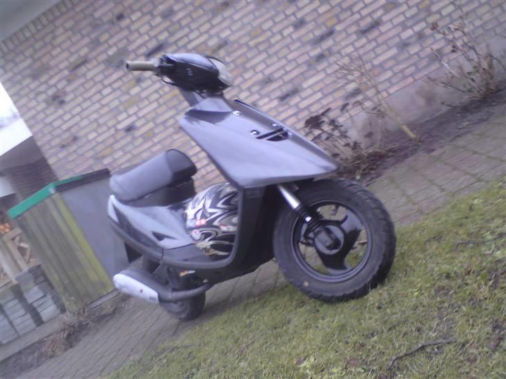 Yamaha jog As ( Solgt ) billede 1