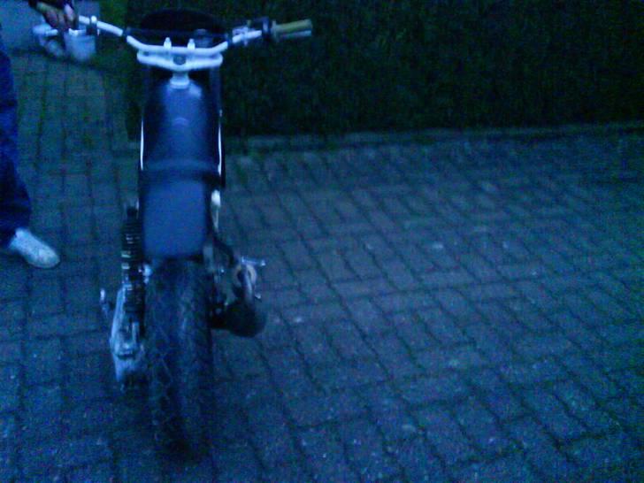 Suzuki Street magic.(SOLGT) - min ssm :)  den får andre skjolde på i morgen, mine lilla skjolde fra min anden ssm billede 9