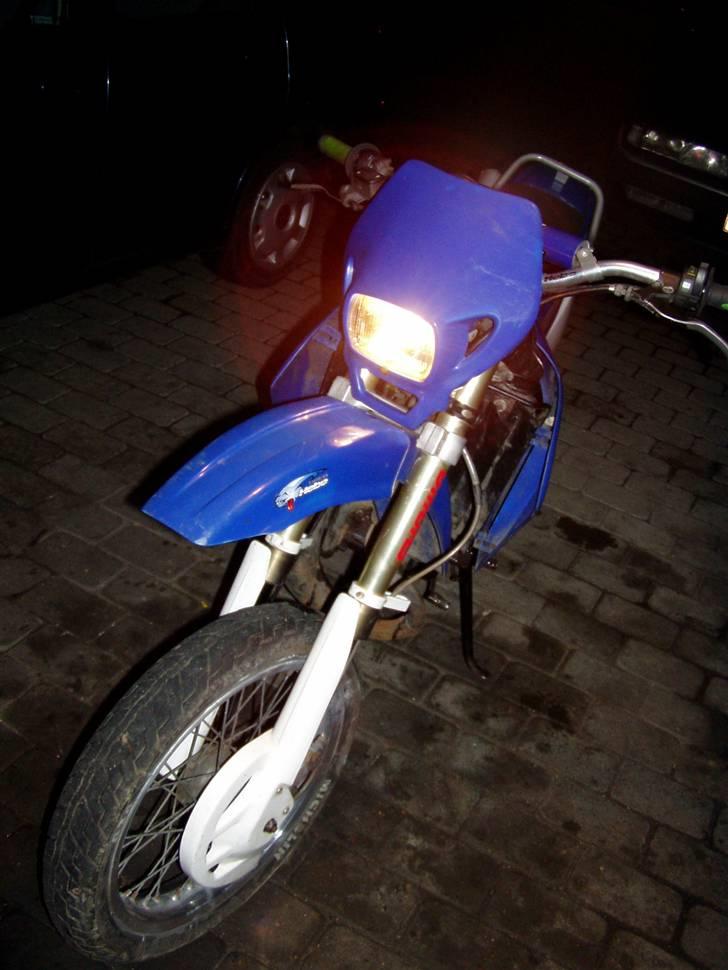 Suzuki Super Motard SMX - BYTTET - Gang i SMX´en - Både kort og langt lys virker.. billede 1