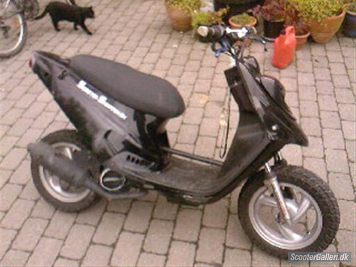 {{currentPhoto.altText}} billede {{currentPhoto.number}}