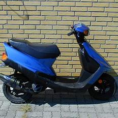 Yamaha Axis 
