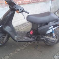 Piaggio TELEFON STJÅLET :'(