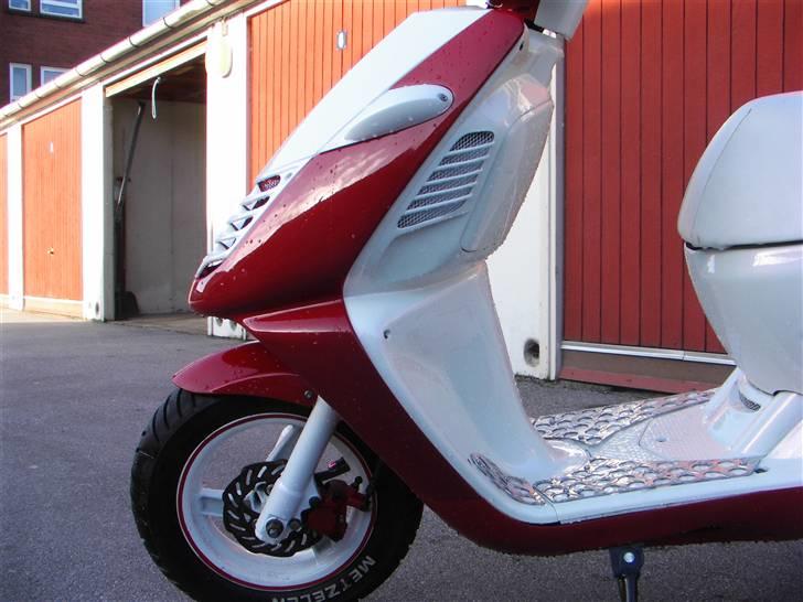 Aprilia Sonic >Ferarri<  billede 10