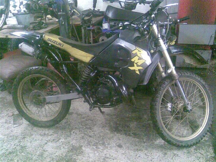 Suzuki RMX til salg haha BYD! billede 2