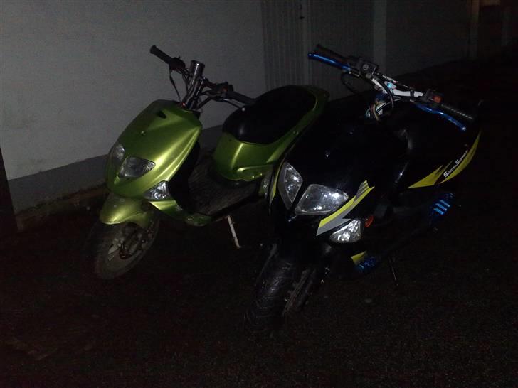 PGO Dr. Big -Solgt- - Min og Min og michael P´s Bigger, fanme en nice maskine han har :P billede 9