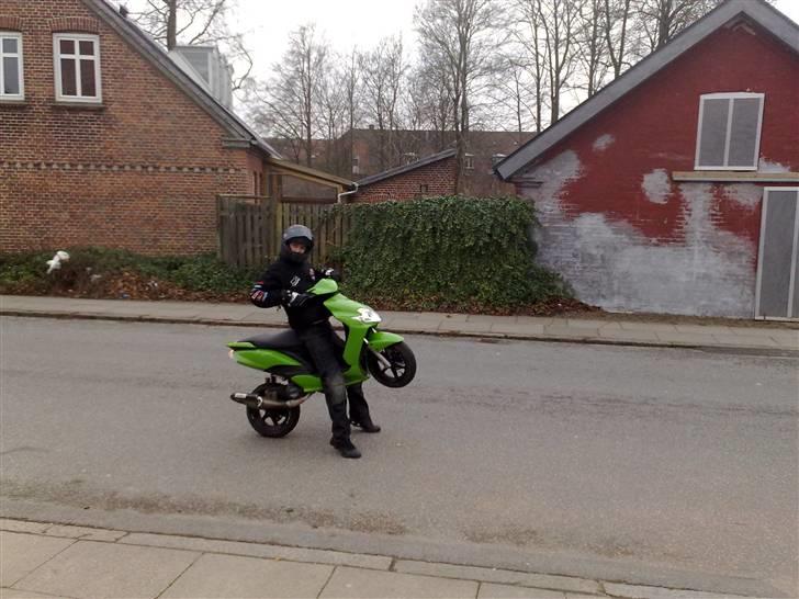 Yamaha jog r (Frøen) billede 7