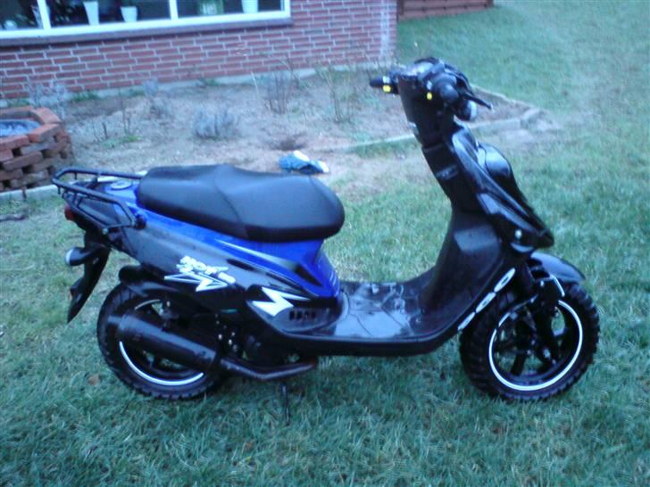 PGO hot 50  billede 1