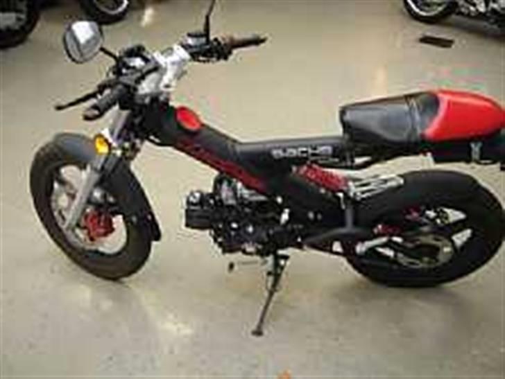 Sachs Madass billede 1