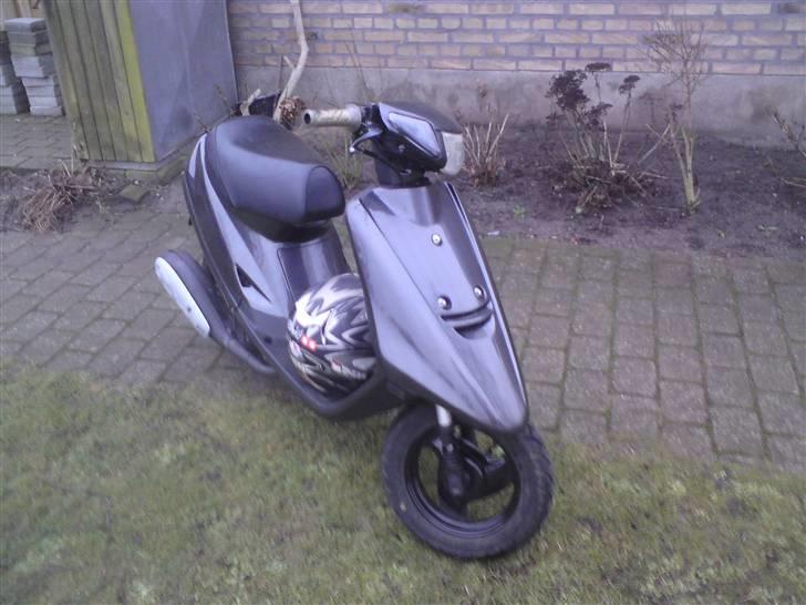 Yamaha jog As ( Solgt ) billede 3