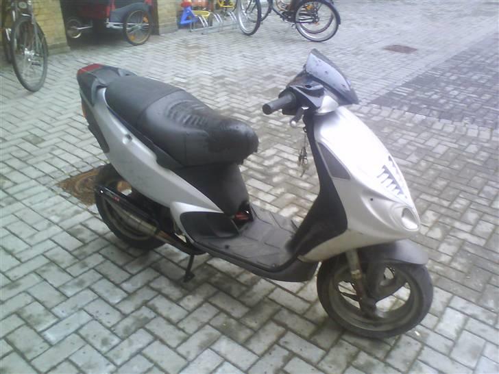Piaggio nrg mc3 bygget om - den er ikke lige blevet vasket :) billede 8
