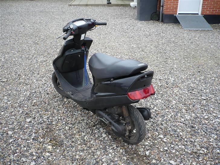 Yamaha Axis solgt! - Den færdig malede udstødning :) billede 2
