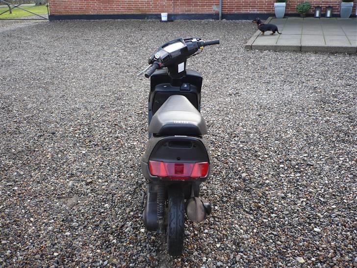 Yamaha Axis solgt! - Skal ha´ pudset udstødning. Og vaske den ;) billede 3
