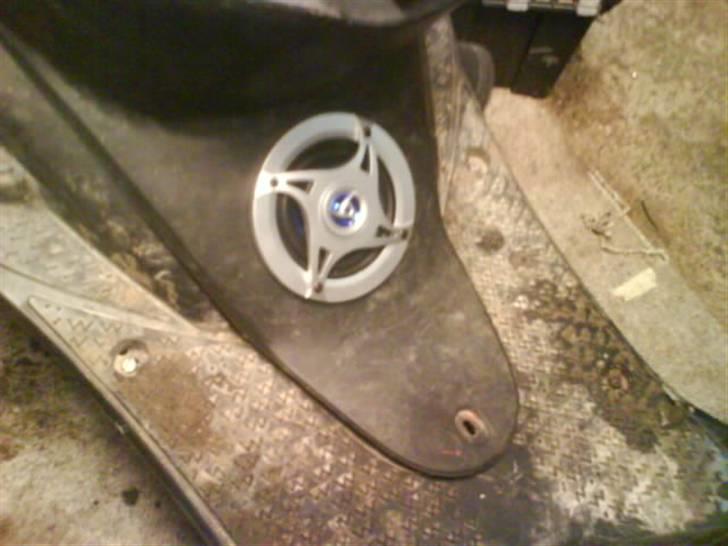 Yamaha neos byttet - højtaler skjold billede 12