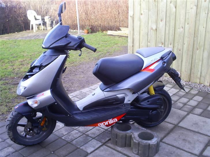 Aprilia SR50 ERRE Factory (solgt) billede 9