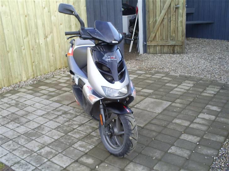 Aprilia SR50 ERRE Factory (solgt) billede 12