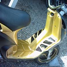 Piaggio NRG Mc3 Kaptajn Guld!