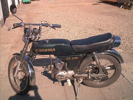 Yamaha 4 gear.....solgt - sådan så den ud lige da jeg havde fået. det klamme side spejl har jeg skrottet billede 1