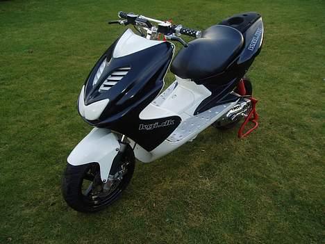 Yamaha Aerox Team speed Lc billede 1