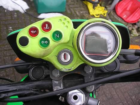 Suzuki RMX   8500 KR.    - Mit Digitale speedometer!! lyset i det er blåt!! billede 5