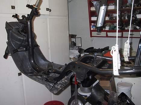 Yamaha Jog  - her er stellet billede 3