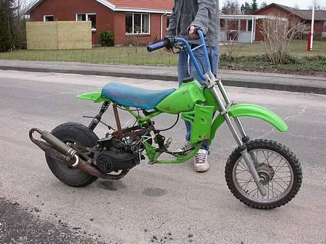 Kawasaki 60ccm (smaderet hehe) billede 1