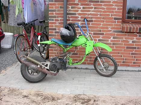 Kawasaki 60ccm (smaderet hehe) billede 2