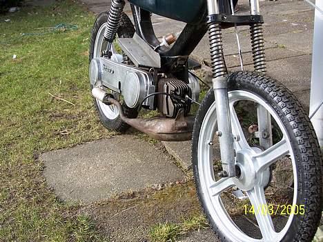 Vespa Bravo - Solgt - for fælge billede 2