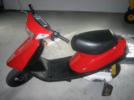 Yamaha JohansenS Jog  - min jog som står bag alt fars LORT. pga vi er ved og lave større garage..! billede 1