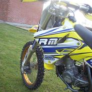 Suzuki RM 85 (SOLGT)