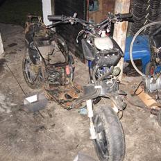 Piaggio nrg (byttet til jog)