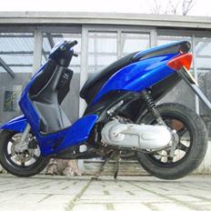 Yamaha jog R (nakket!!)