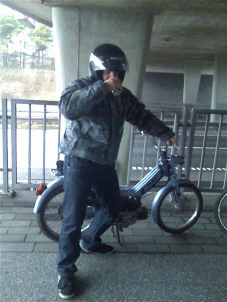 Puch Maxi Zwei Gear "Kutteren"     .:SOLGT:. - Spritterkompangon. Han er en svær karl billede 15