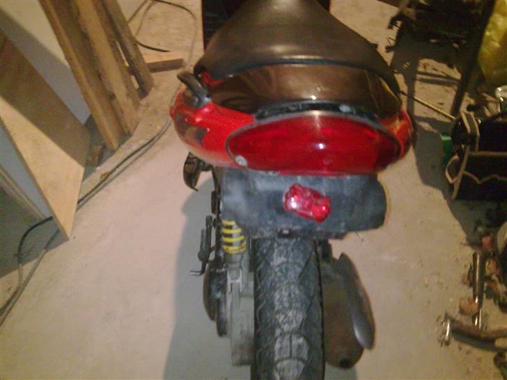 Suzuki kantana SOLGT billede 6