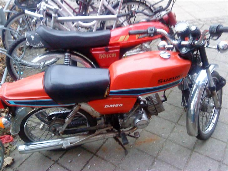 Suzuki dm 50 billede 1