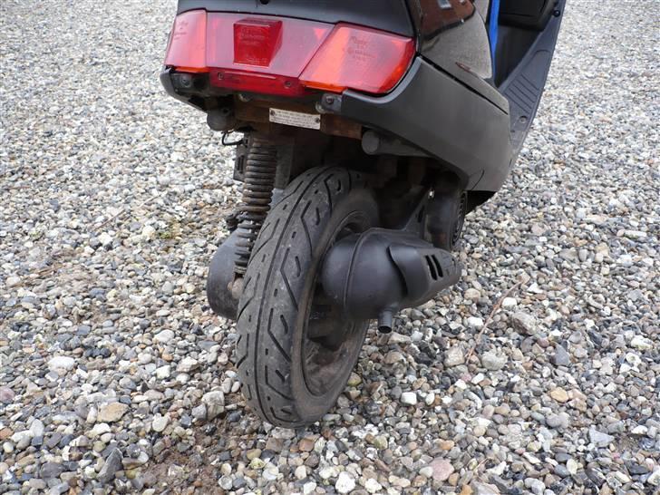 Yamaha Axis solgt! - Den færdig malede udstødning :) billede 10