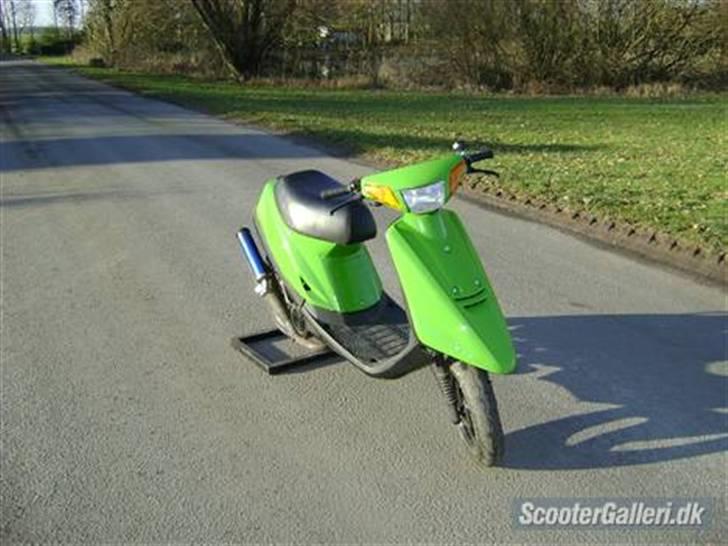Yamaha jog SOLGT billede 2