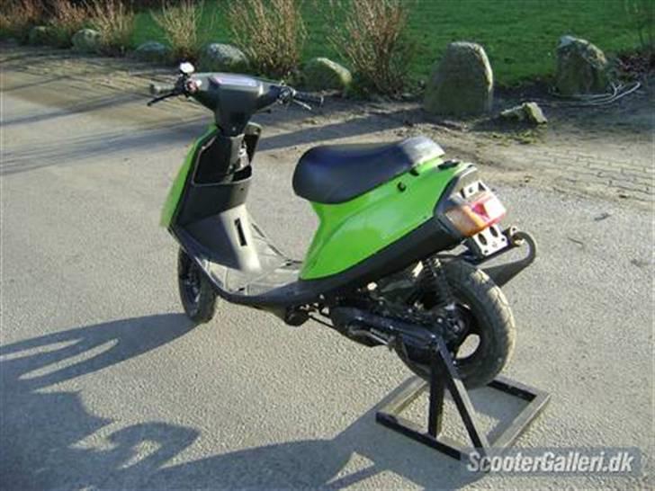 Yamaha jog SOLGT billede 7