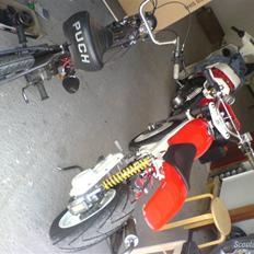 Suzuki Street Magic  SOLGT